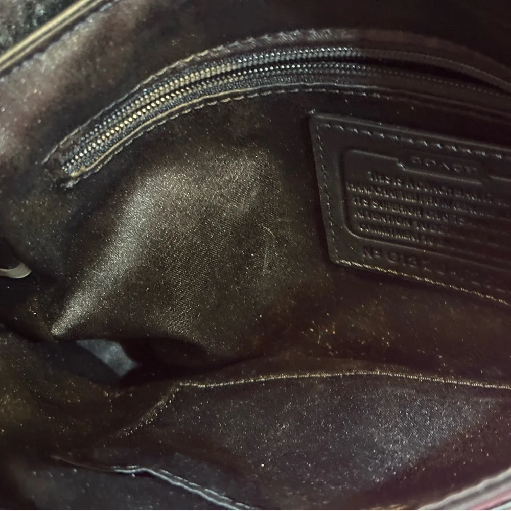 Coach Black Leather Crossbody‎ Bag with glittery look on trim Y2K Style classy